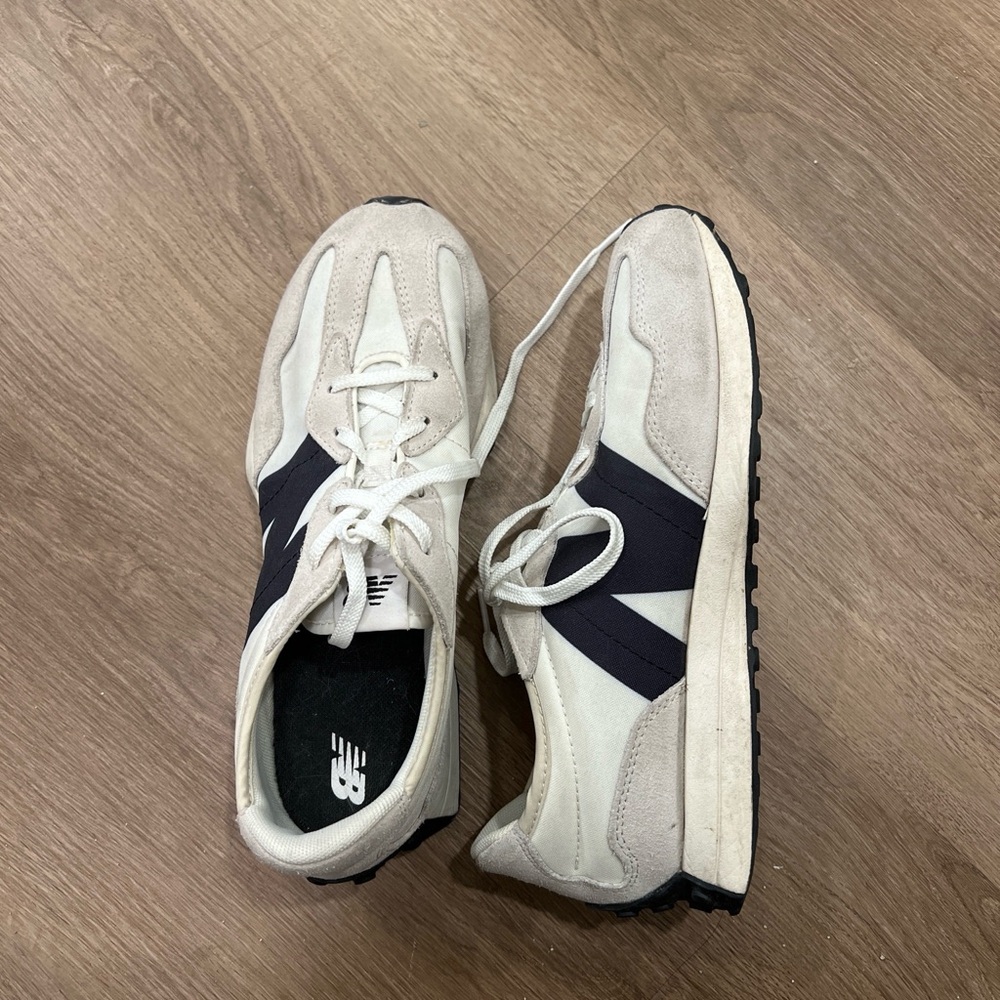 New Balance Men's Cream and Black Sneakers
